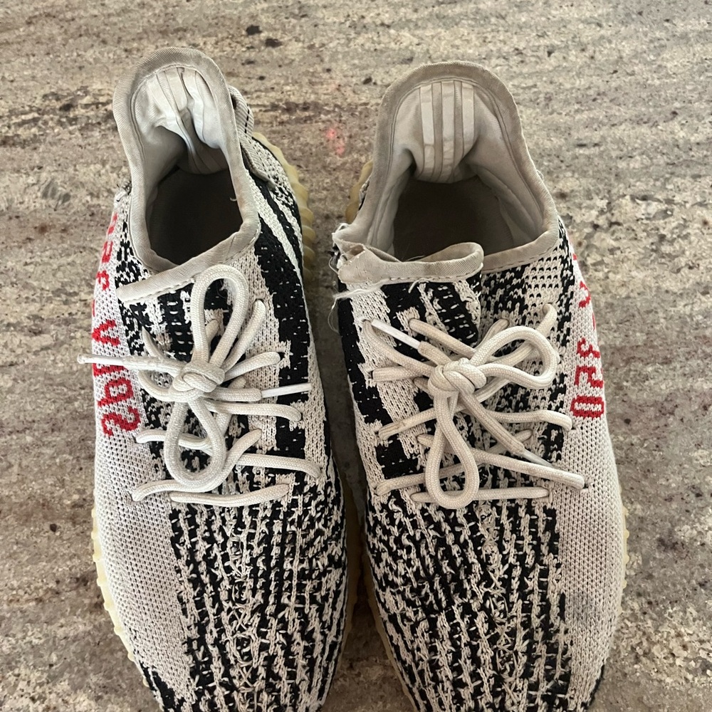 adidas Yeezy Boost 350 V2 Zebra  2017 White Black Red Sz 7 New YZY Kanye
